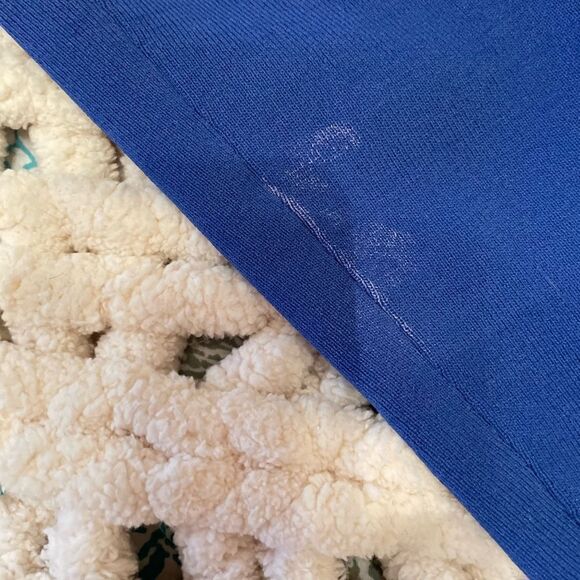 CABLE & GAUGE Ladies royal blue sweater size M - Picture 6 of 8